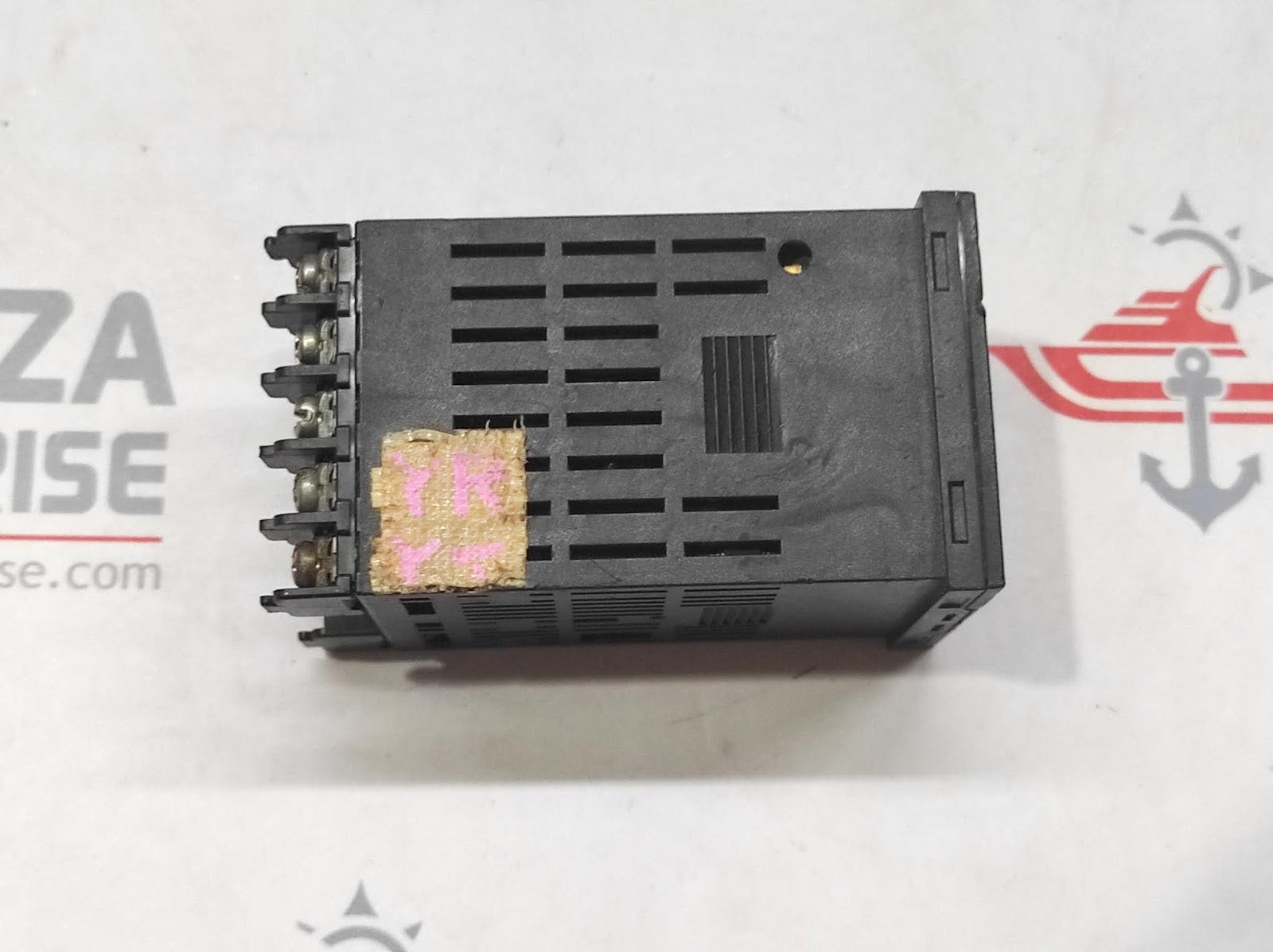 OMRON E5CN-RT TEMPERATURE CONTROLLER