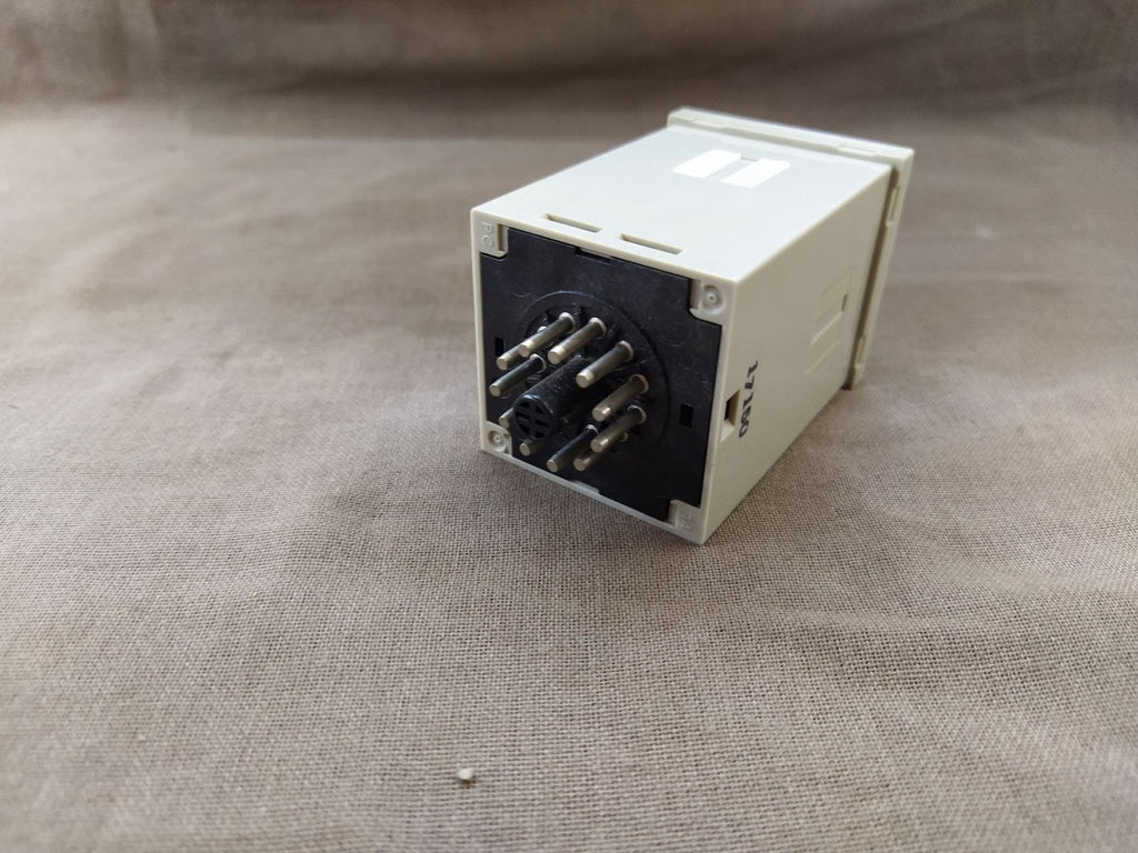 Omron H3BA-305 Timer 24VDC