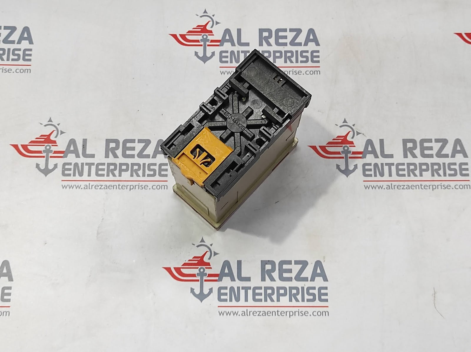 OMRON SAO-R1N ADJUSTABLE CURRENT SENSOR RELAY WITH TIME DELAY 100/110/120V