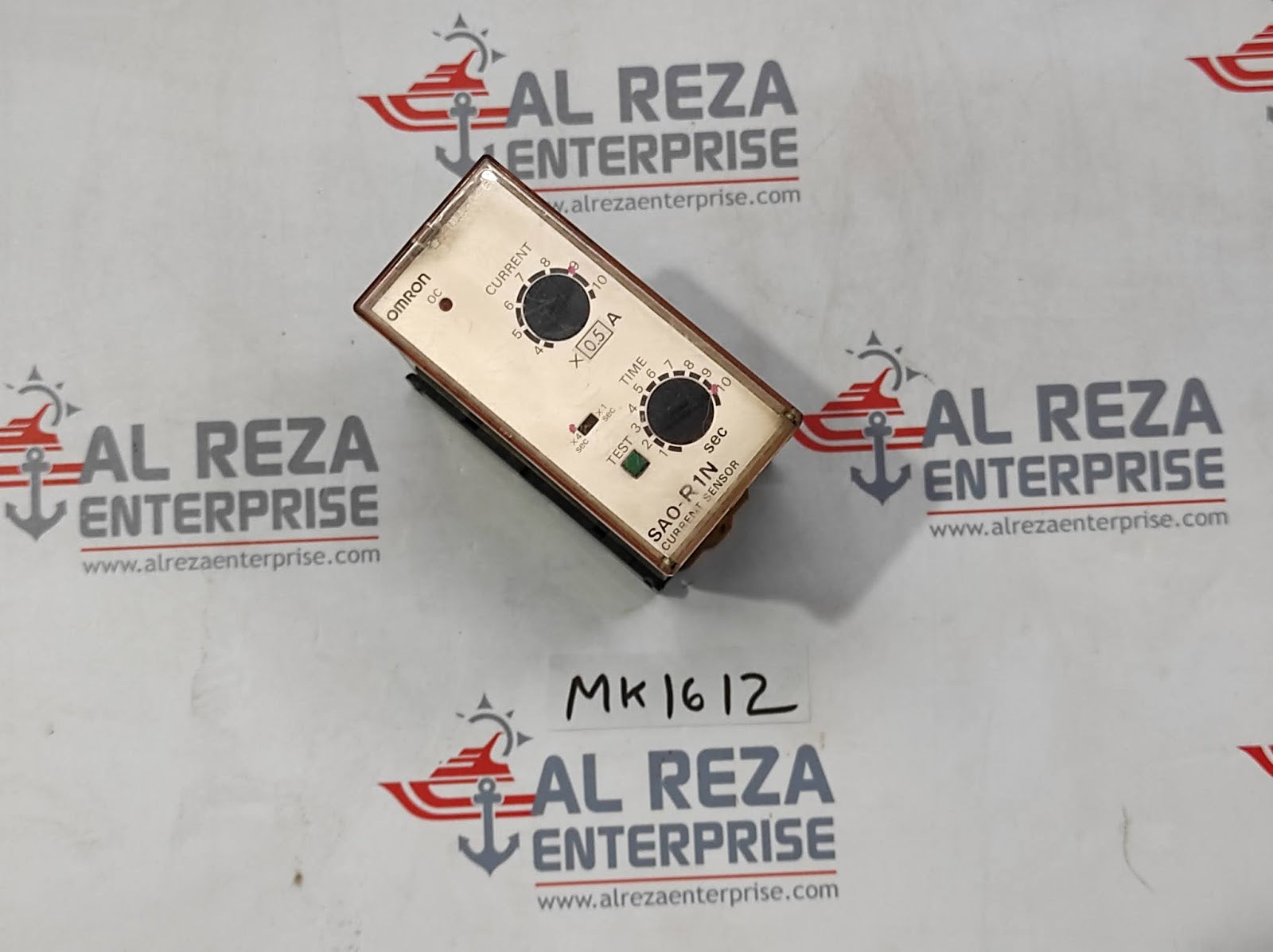 OMRON SAO-R1N ADJUSTABLE CURRENT SENSOR RELAY WITH TIME DELAY 100/110/120V