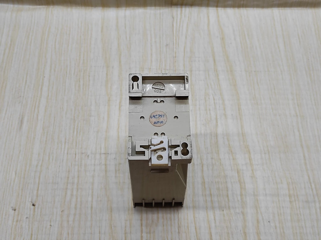 OY INTERNATIONAL ELECTRIC OVR-10 OVER VOLTAGE RELAY