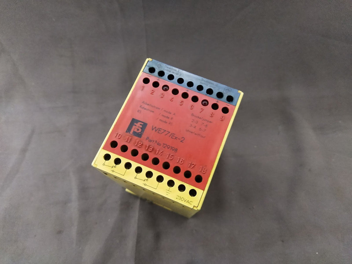 Pepperl + Fuchs WE77/EX-2 Switch Amplifier 129198 230V AC LOT OF 2 UNIT