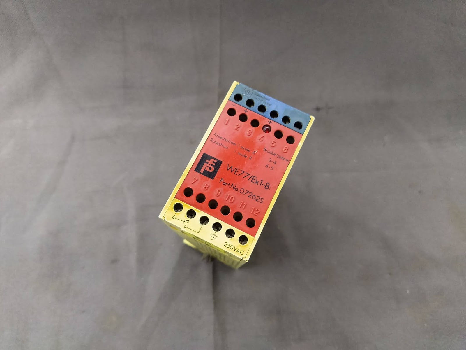 Pepperl + Fuchs WE77/EX1-B Switch Amplifier 07262S 230V AC WE77-EX1-B