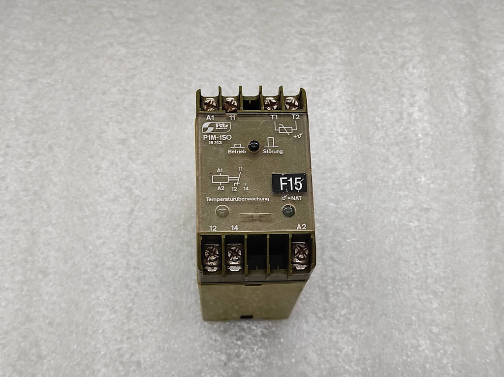 PILZ P1M-1SO SAFETY RELAY 16743 220V