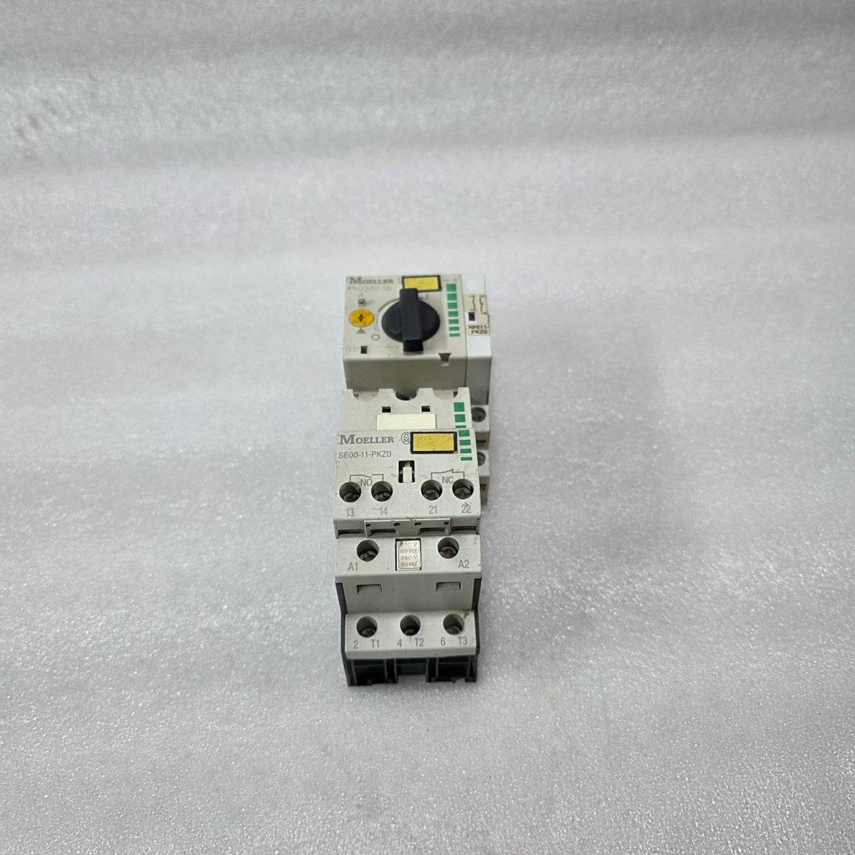 MOELLER PKZM0-16 MOTOR CIRCUIT BREAKER + SE00-11-PKZ0 CONTACTOR 16A 3P