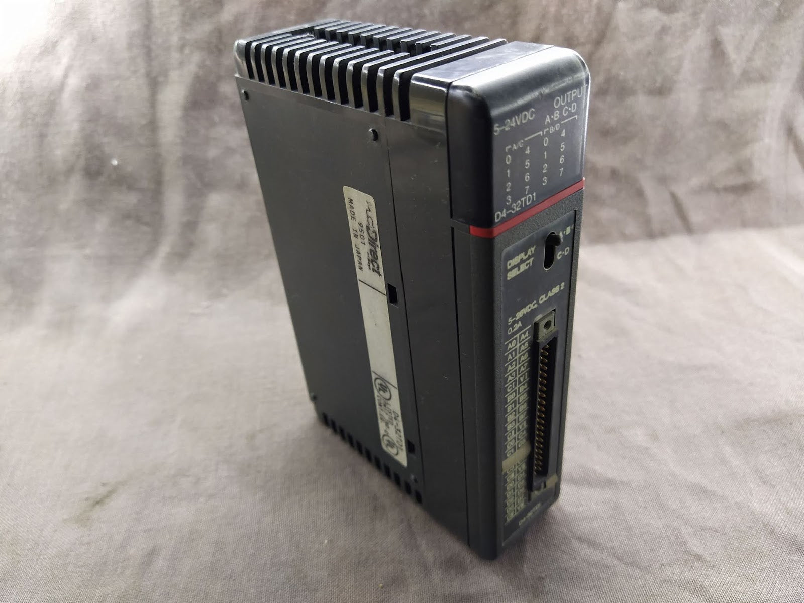 PLC DIRECT D4-32TD1 DISCRETE OUTPUT MODULE D432TD1