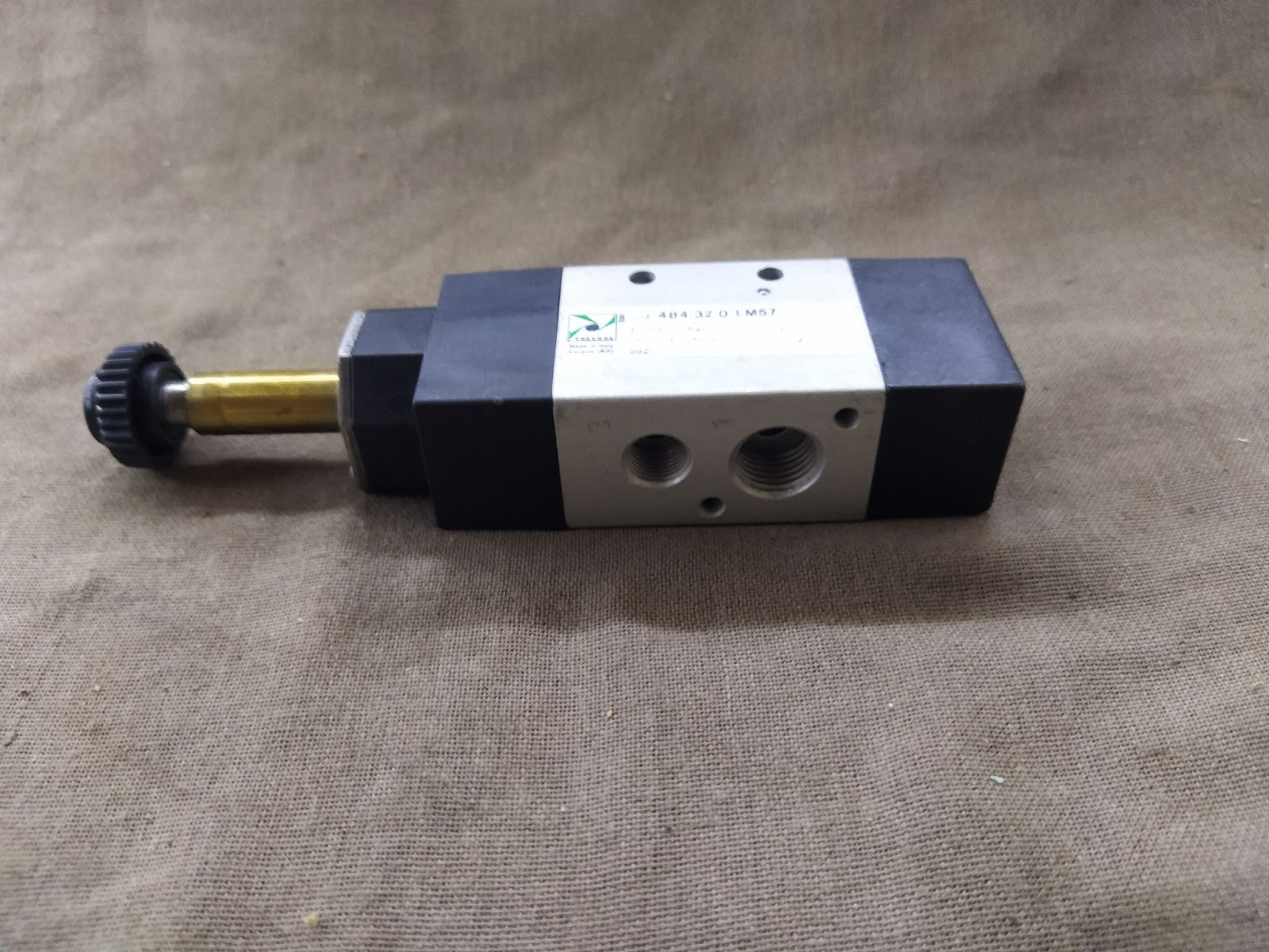 Pneumax 484.32.0.1.M57 Solenoid Spring Valve 10 BAR