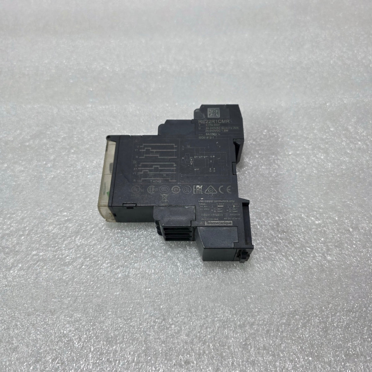 TELEMECANIQUE RE22R1CMR ZELIO TIMING RELAY 8A 0.05s-300h PRE-OWNED