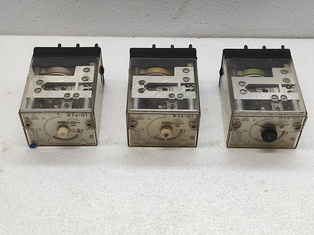 REFA RTS-61 TIME RELAY 5A 220V