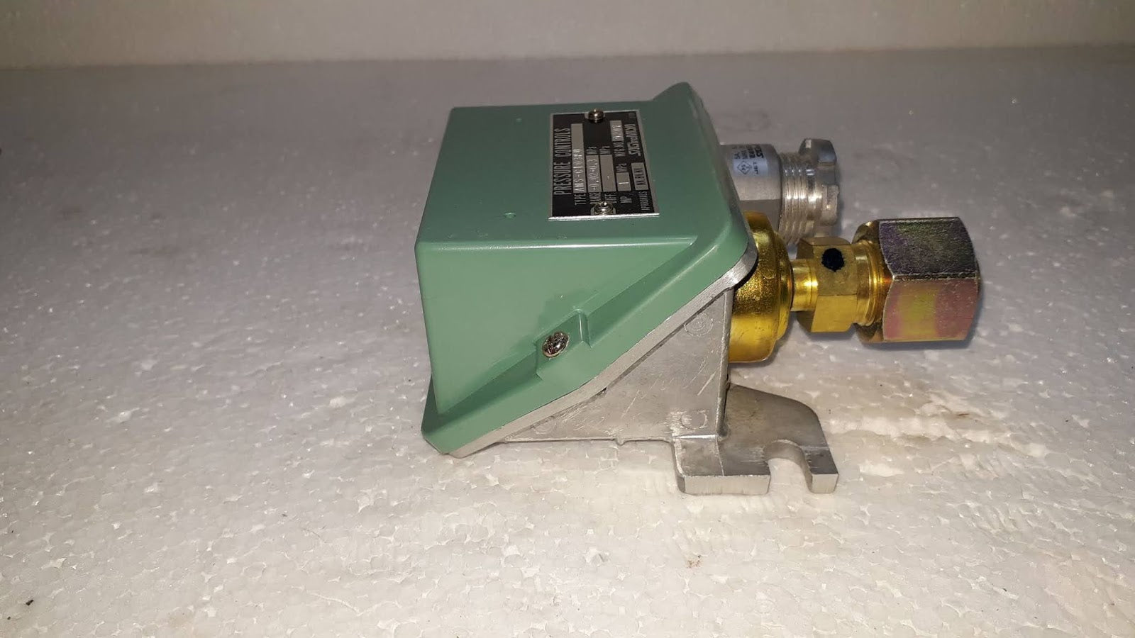 Saginomiya ANS-C103PU Pressure Controls L24657 ANSC103PU