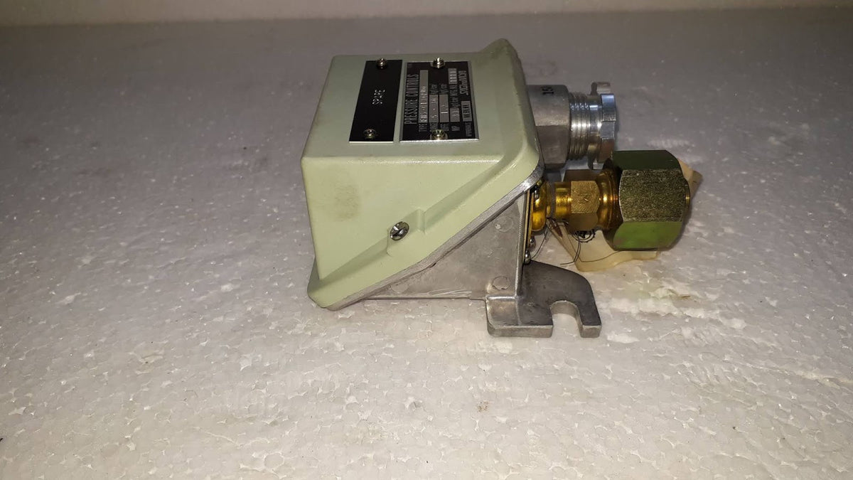 Saginomiya FNS-C130PUQ Pressure Controls FNSC130PUQ
