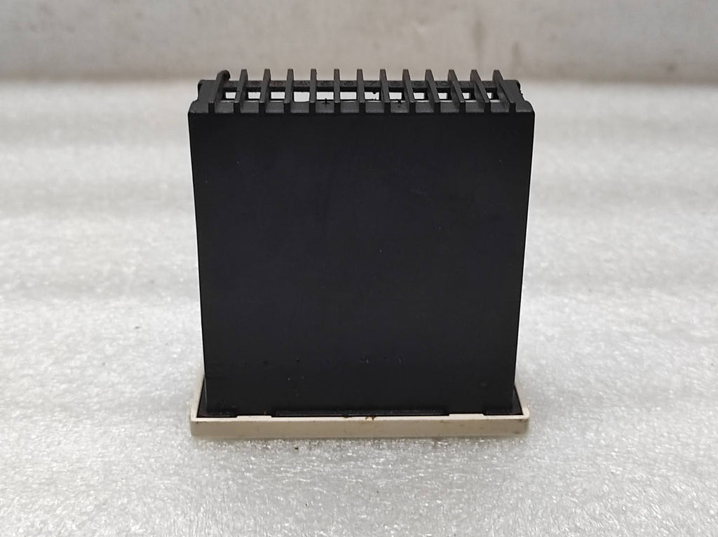 SAMWON ENG SU-105K TEMPERATURE CONTROLLER AC100-240V