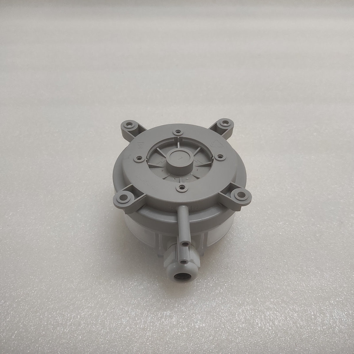 SAUTER 984M.543114B4 DIFFERENTIAL PRESSURE TRANSMITTER  18-30VAC/DC