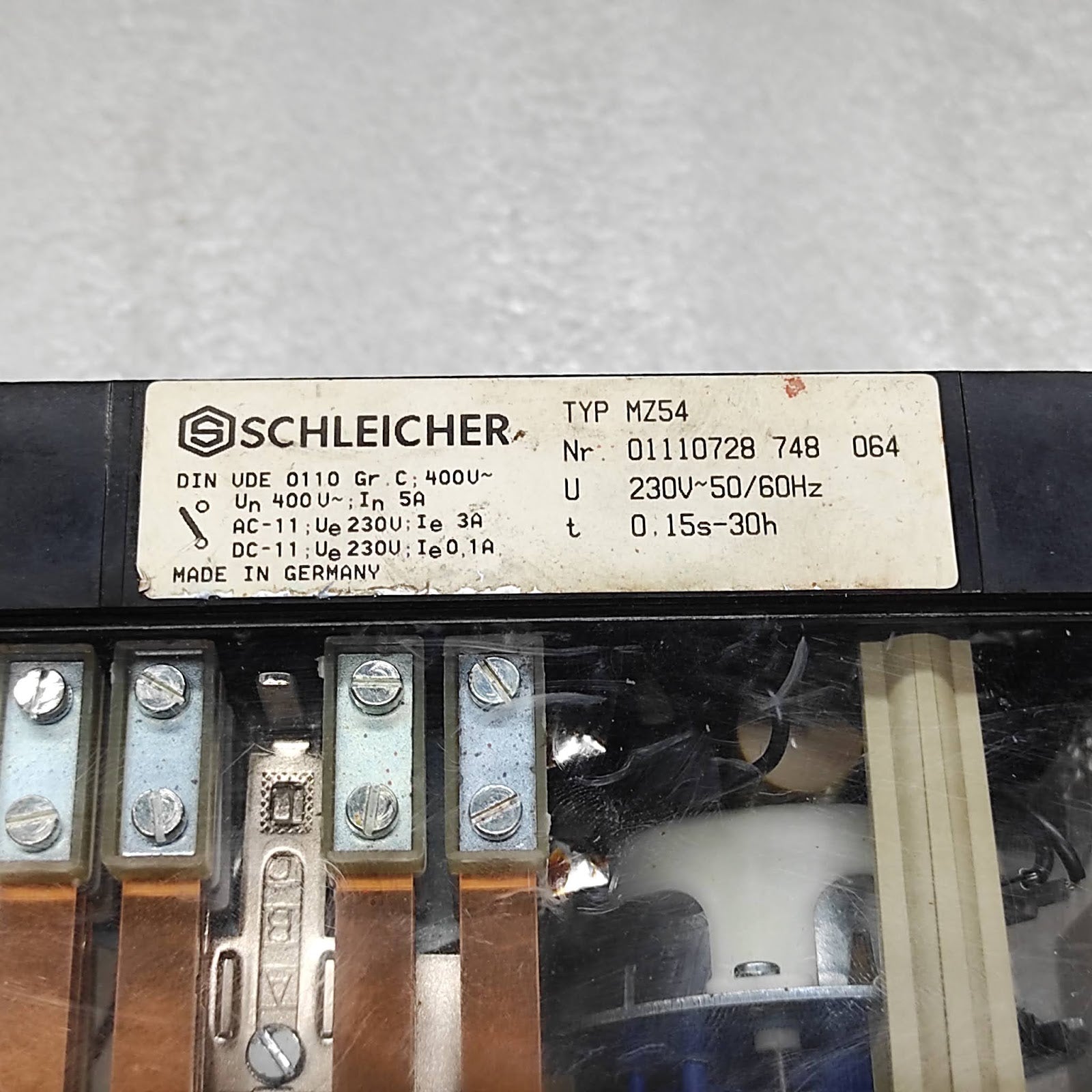 SCHLEICHER MZ54 TIMER RELAY 01110728-748-064 230V 0.15SEC-30HOUR