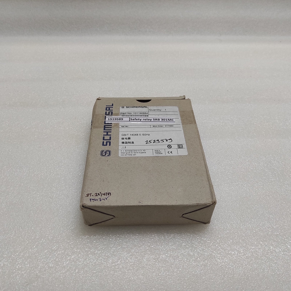 SCHMERSAL PROTECT SRB301MC SAFETY RELAY 24V