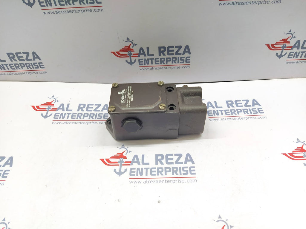 Schmersal T2L 035-11Z Limit Switch