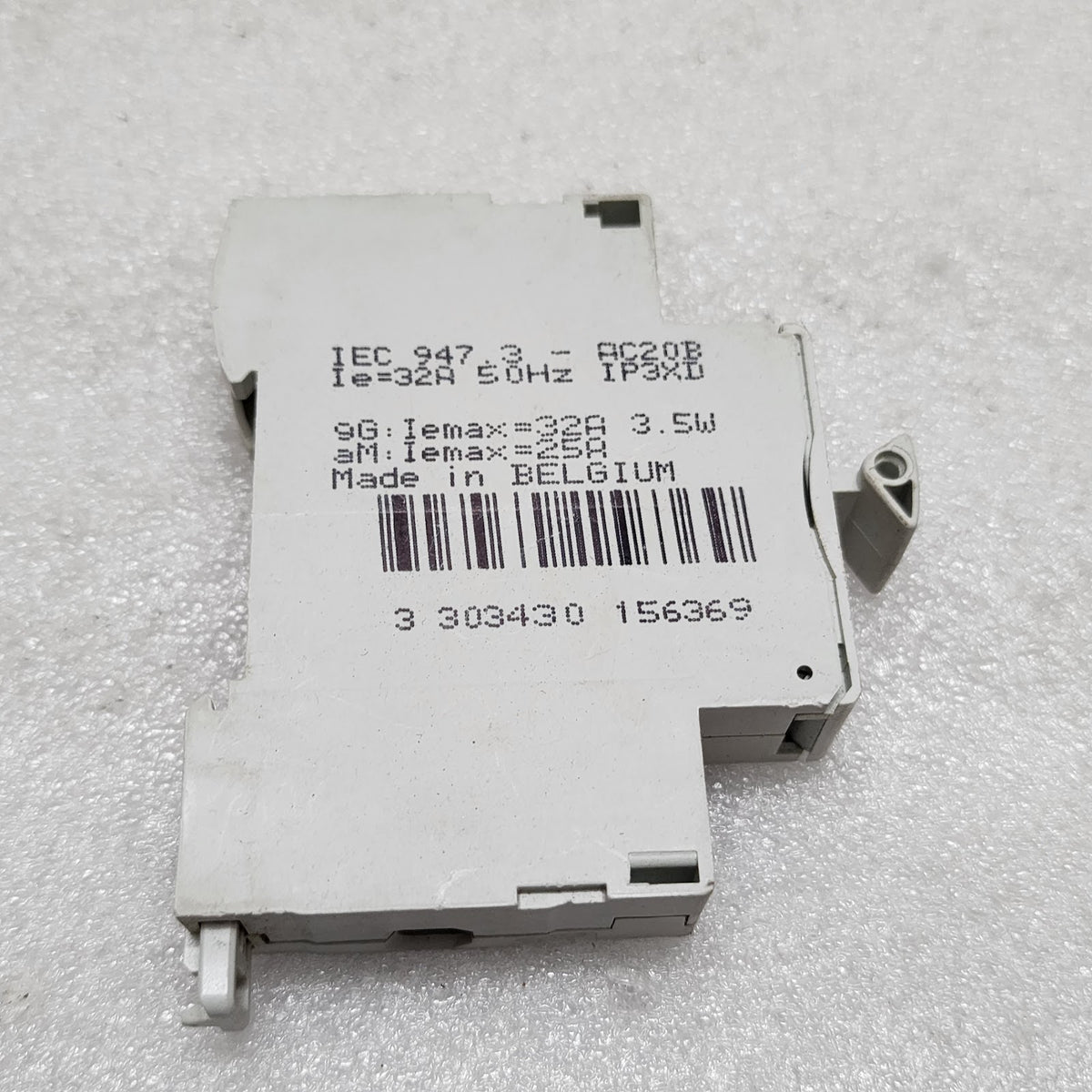 A9N15636 STI 10.3X38MM 25A FUSE DISCONNECTOR LOT OF 8 UNIT