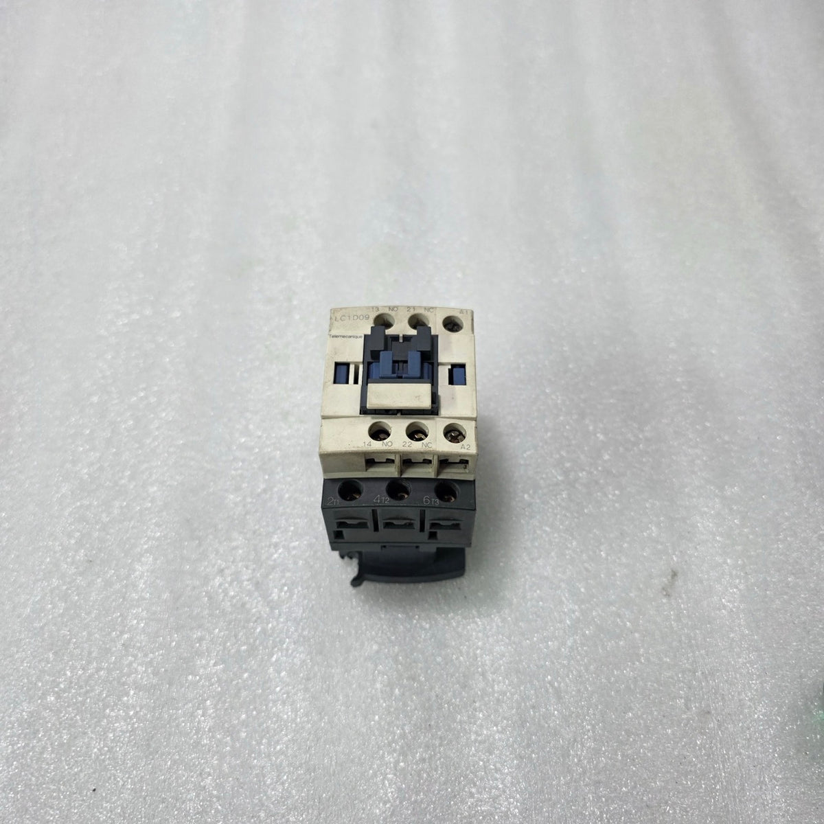 S ELECTRIC LC1D09 TESYS D AC CONTACTOR 9A 3 POLE | COIL 220V AC | 2.2–5.5KW