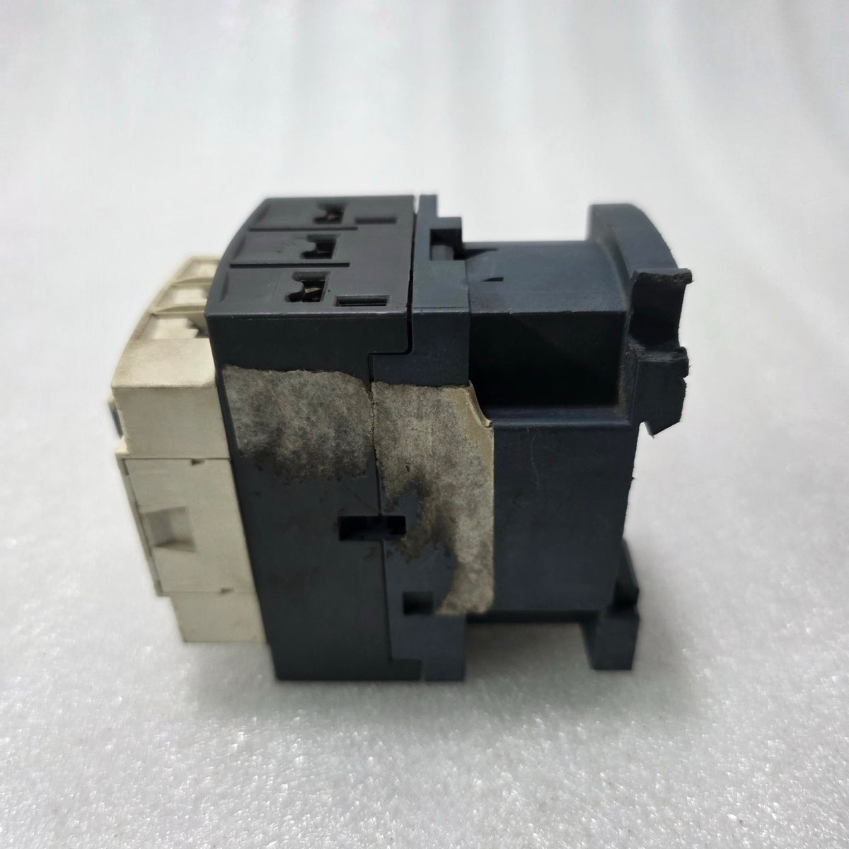 S ELECTRIC LC1D09 TESYS D AC CONTACTOR 9A 3 POLE | COIL 220V AC | 2.2–5.5KW