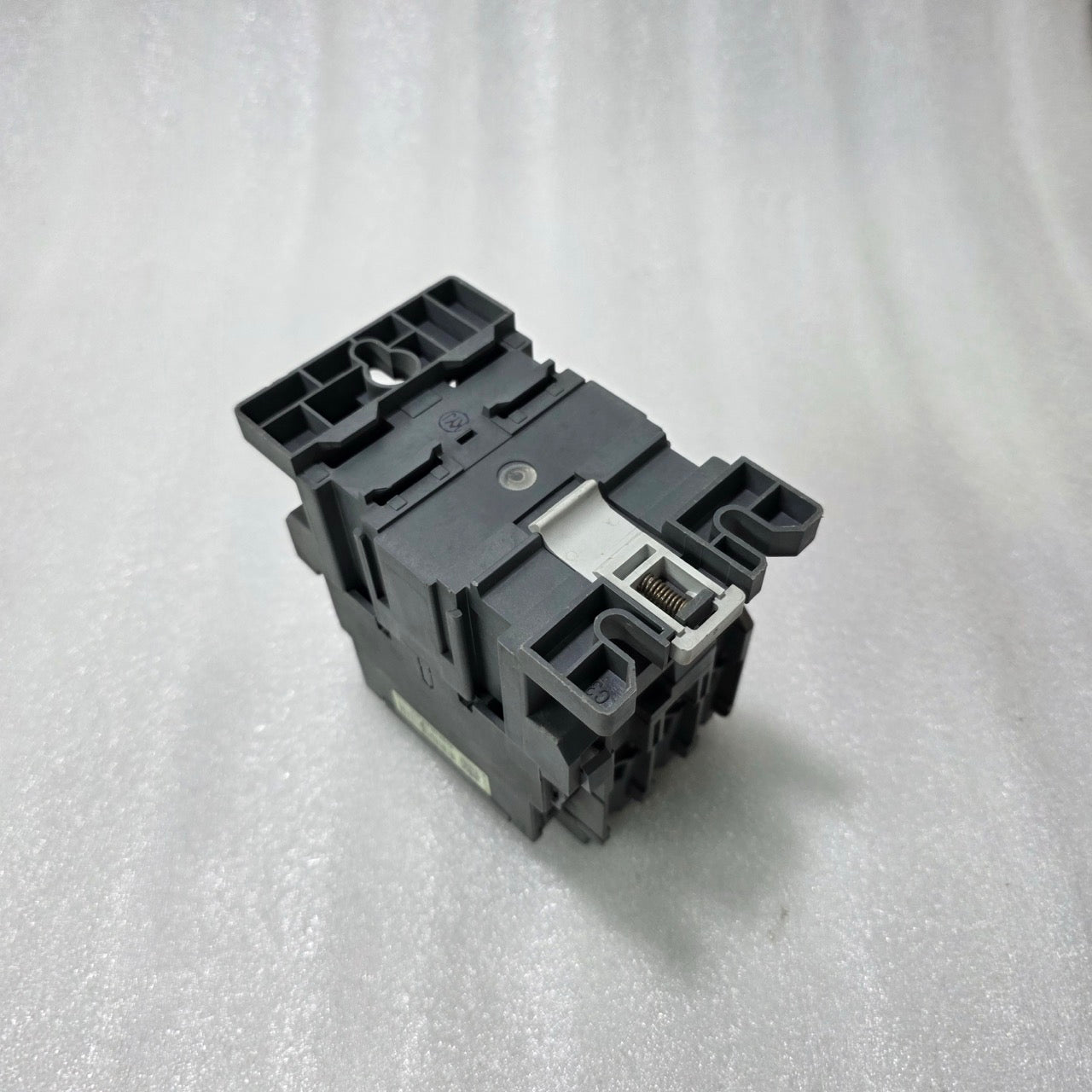 S ELECTRIC LC1N65 CONTACTOR – 65A AC3, 220V COIL, EASYPACT D3N INDUSTRIAL MOTOR