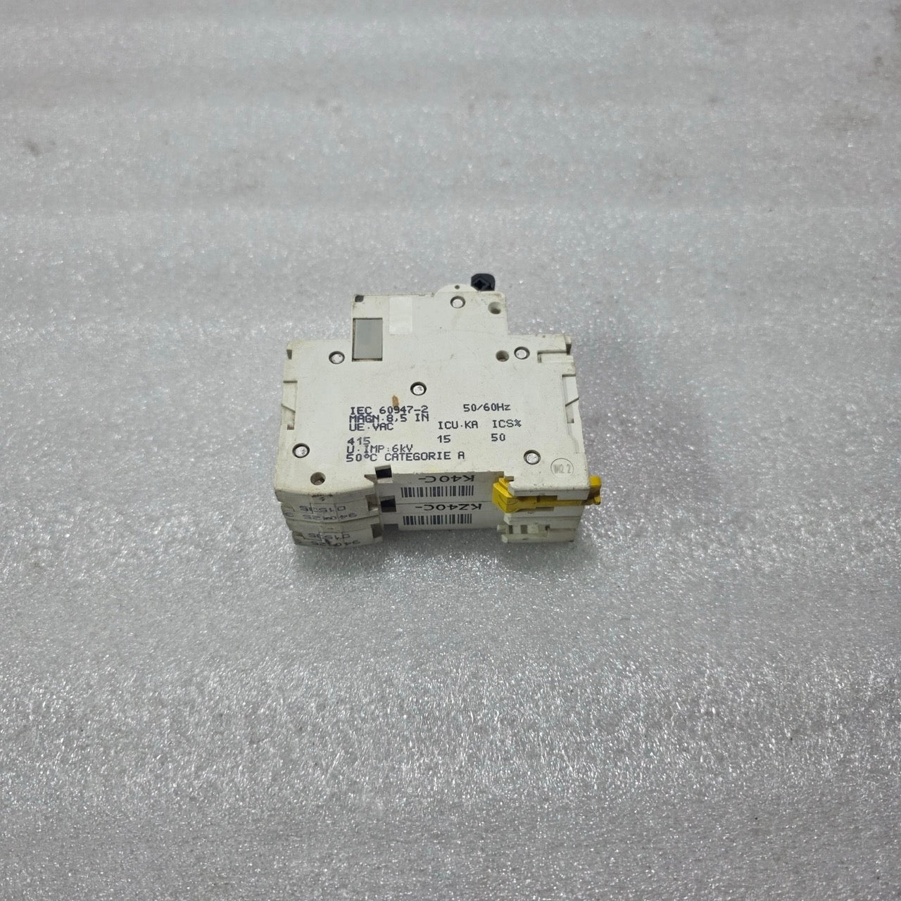S ELECTRIC XC60 C40A 2 POLE MINIATURE CIRCUIT BREAKER MCB 40A 415V