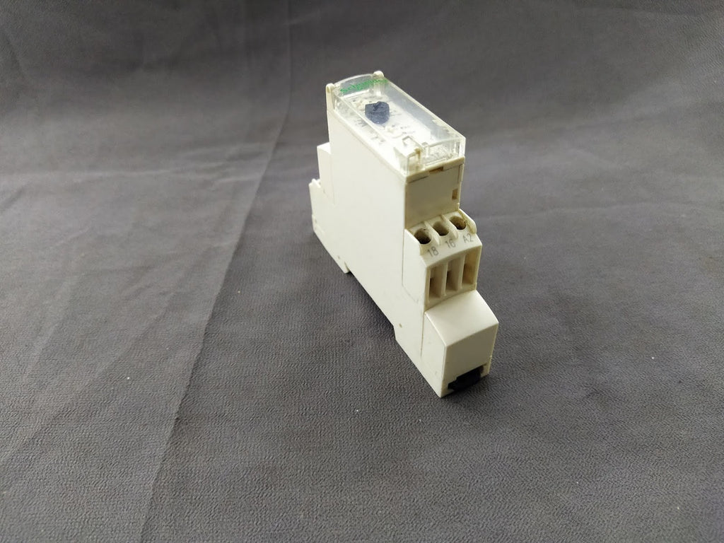 SE RE17RMMU Time Delay Relay 0.1 SEC - 100 HOUR 24-240V AC/24V DC