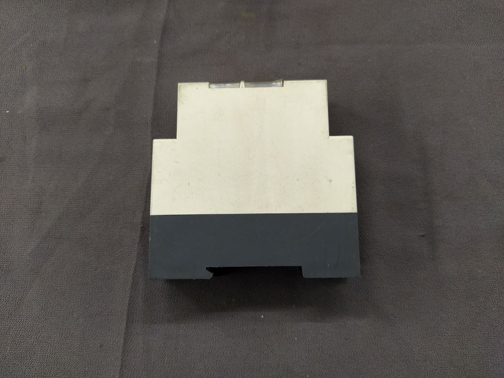 SE RE7MY13BU Time Delay Relay 0.05s-300h 110-240V/24V Telemecanique