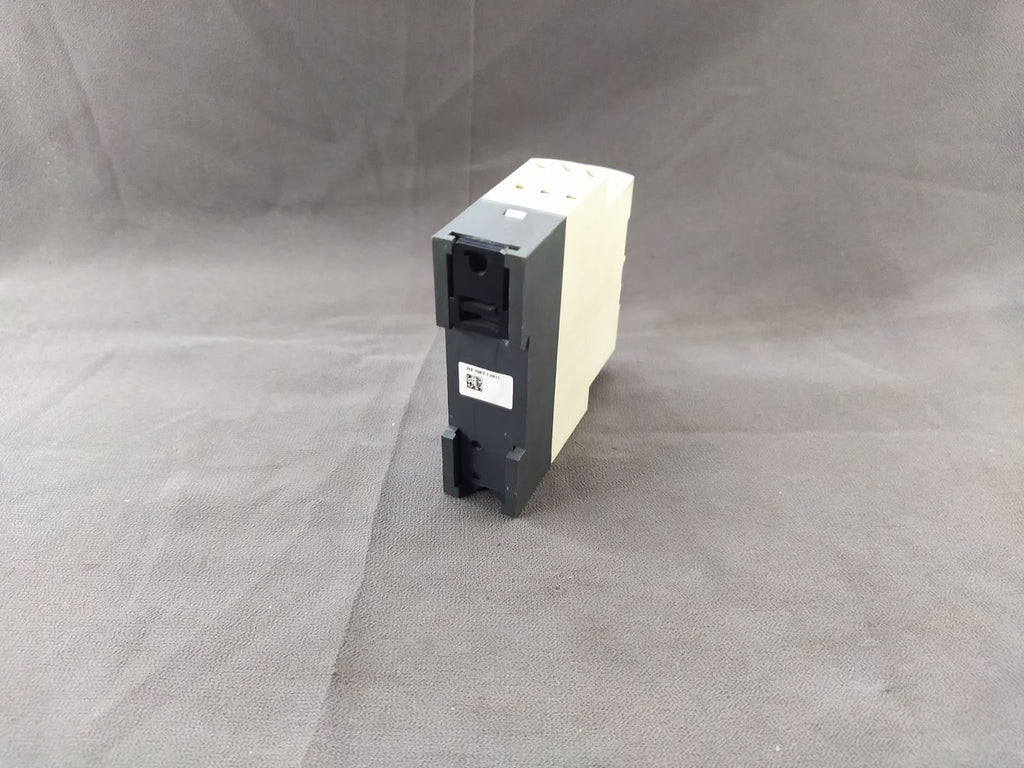 SE RE7MY13BU Time Delay Relay 0.05s-300h 110-240V/24V Telemecanique