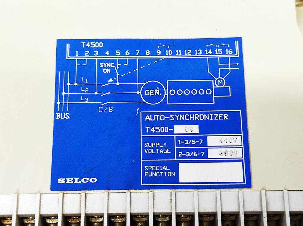 SELCO T4500-00 AUTO-SYNCHRONIZER 380-440V