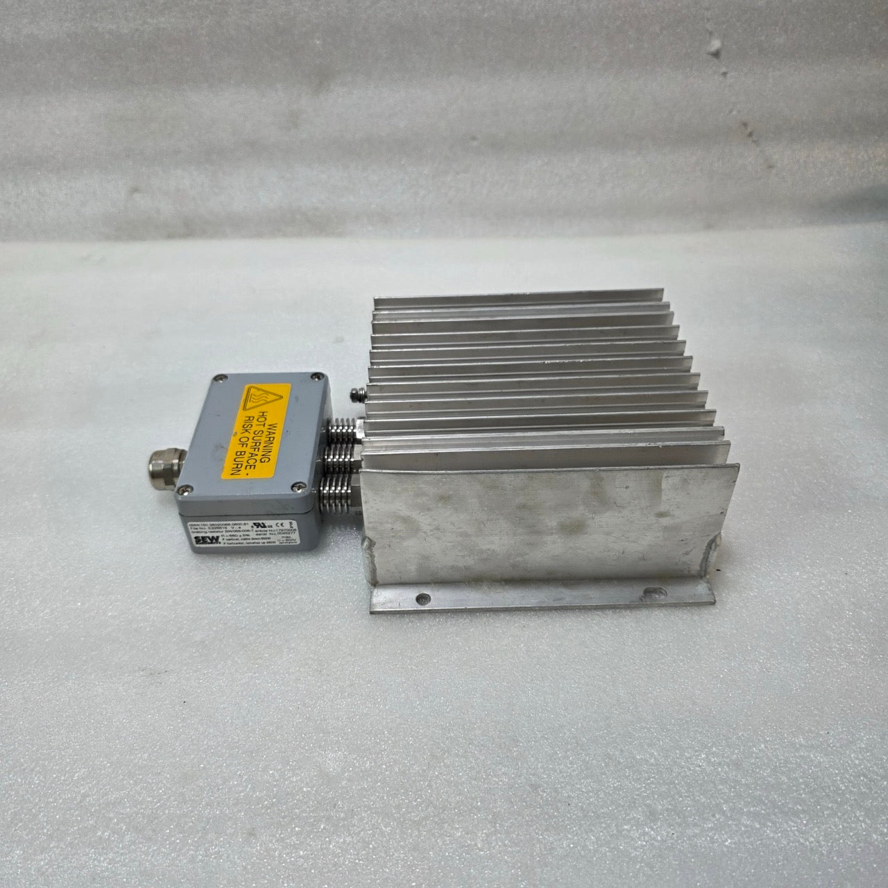 SEW EURODRIVE BW068-006-T BRAKING RESISTOR 68Ω 600W | ARTICLE NO. 17970008