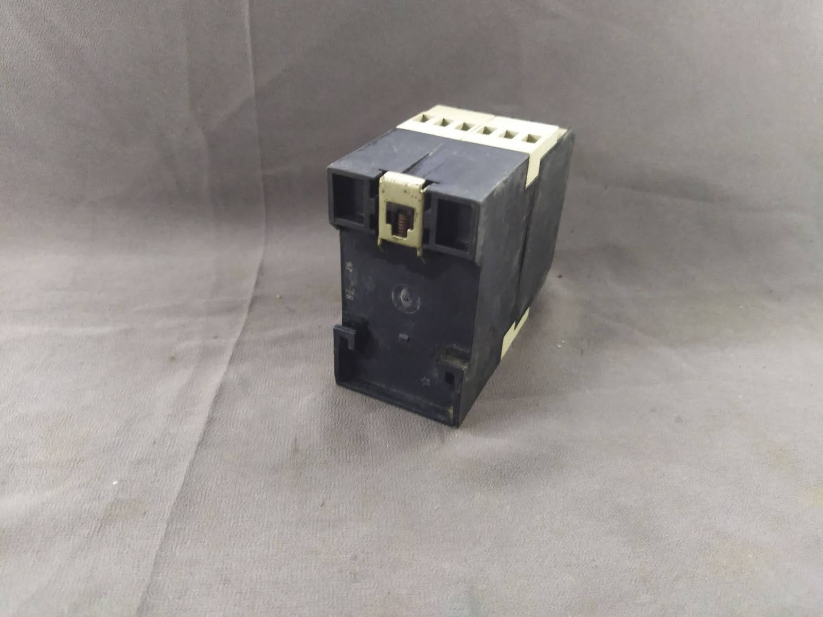Schiele IWN DC Mecotron 2-450-065-00 Earth Leakage Monitoring Relay 24-240V AC/D