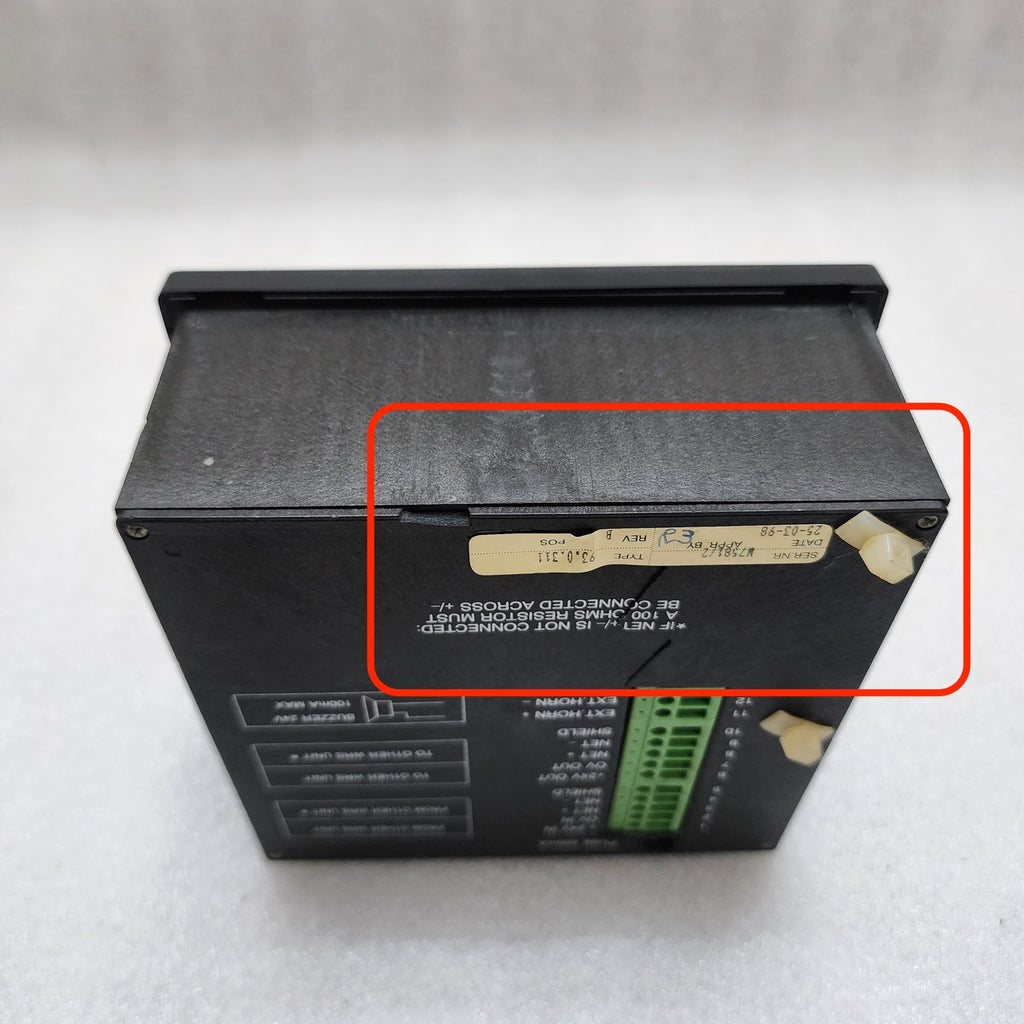 SIEMENS 93.0.311 SHIP ALARM PANEL CONTROL SYSTEM REV B CRACK ON BACK OF BODY
