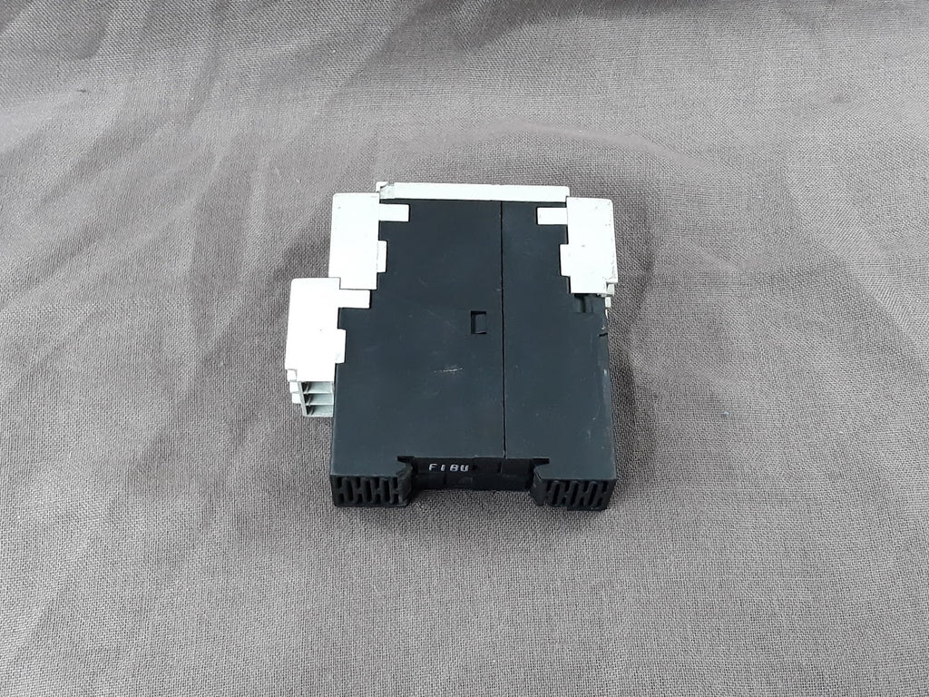 SIEMENS SIRIUS 3R THERMISTOR MOTOR PROTECTION RELAY 3RN1010-1CM00
