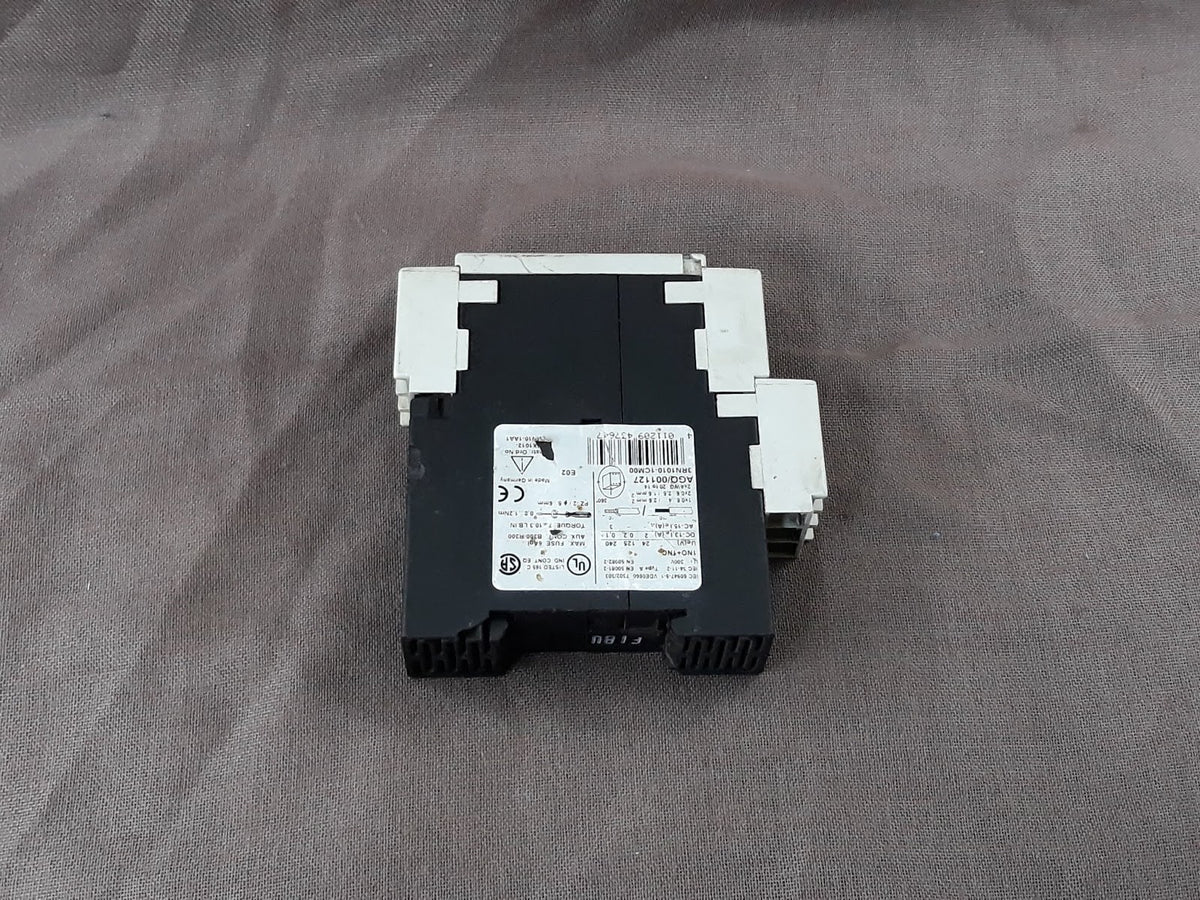 SIEMENS SIRIUS 3R THERMISTOR MOTOR PROTECTION RELAY 3RN1010-1CM00