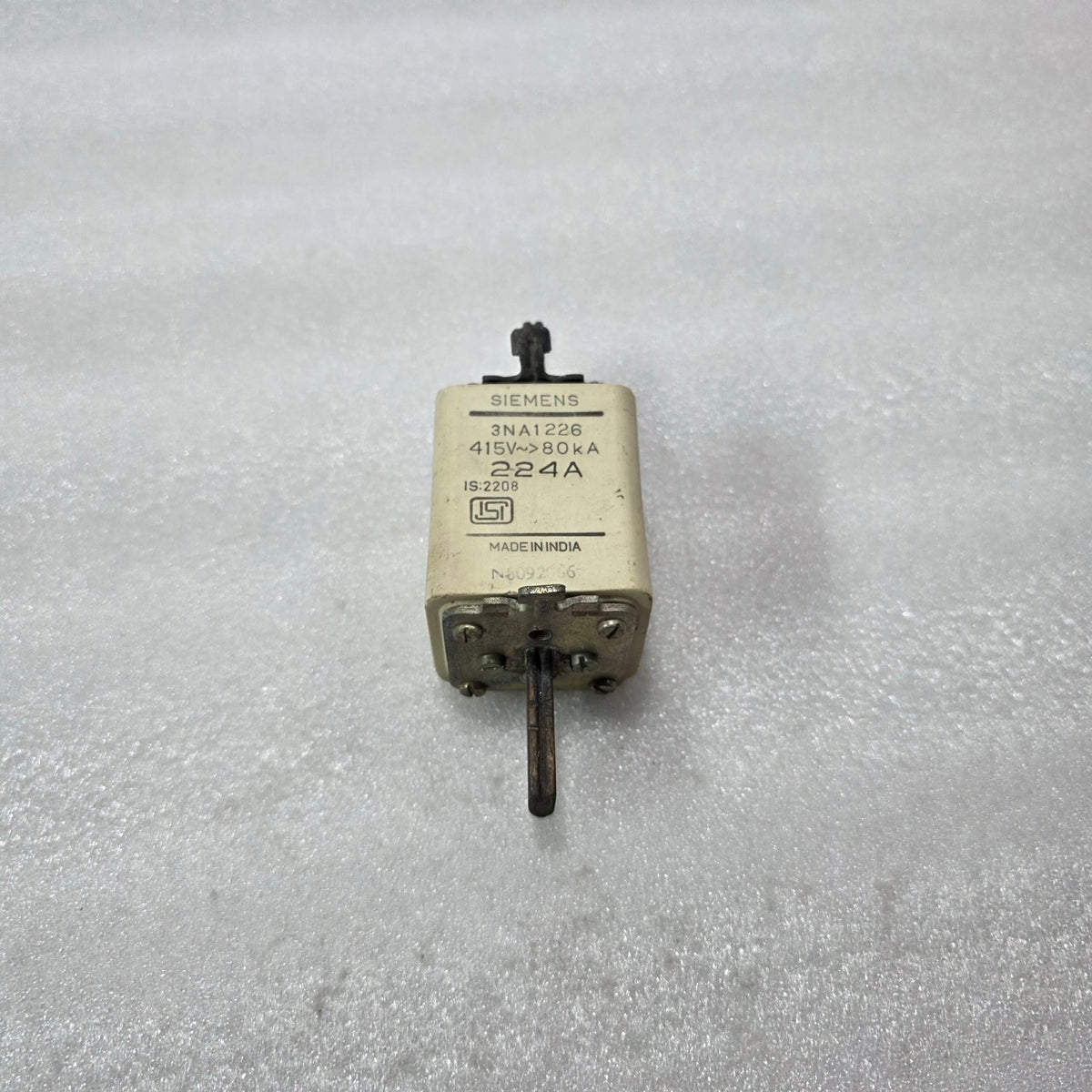 SIEMENS 3NA1226 HRC FUSE LINK 224A 415V 80kA Knife Blade Fuse