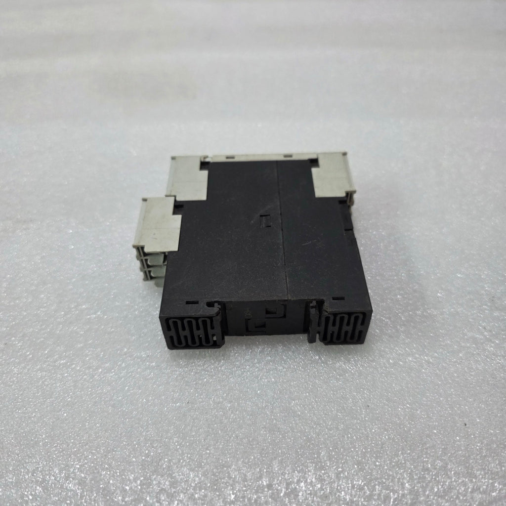 SIEMENS 3RN1010-1CB00 THERMISTOR MOTOR PROTECTION RELAY ATEX IEC/EN 60947-8 24–2