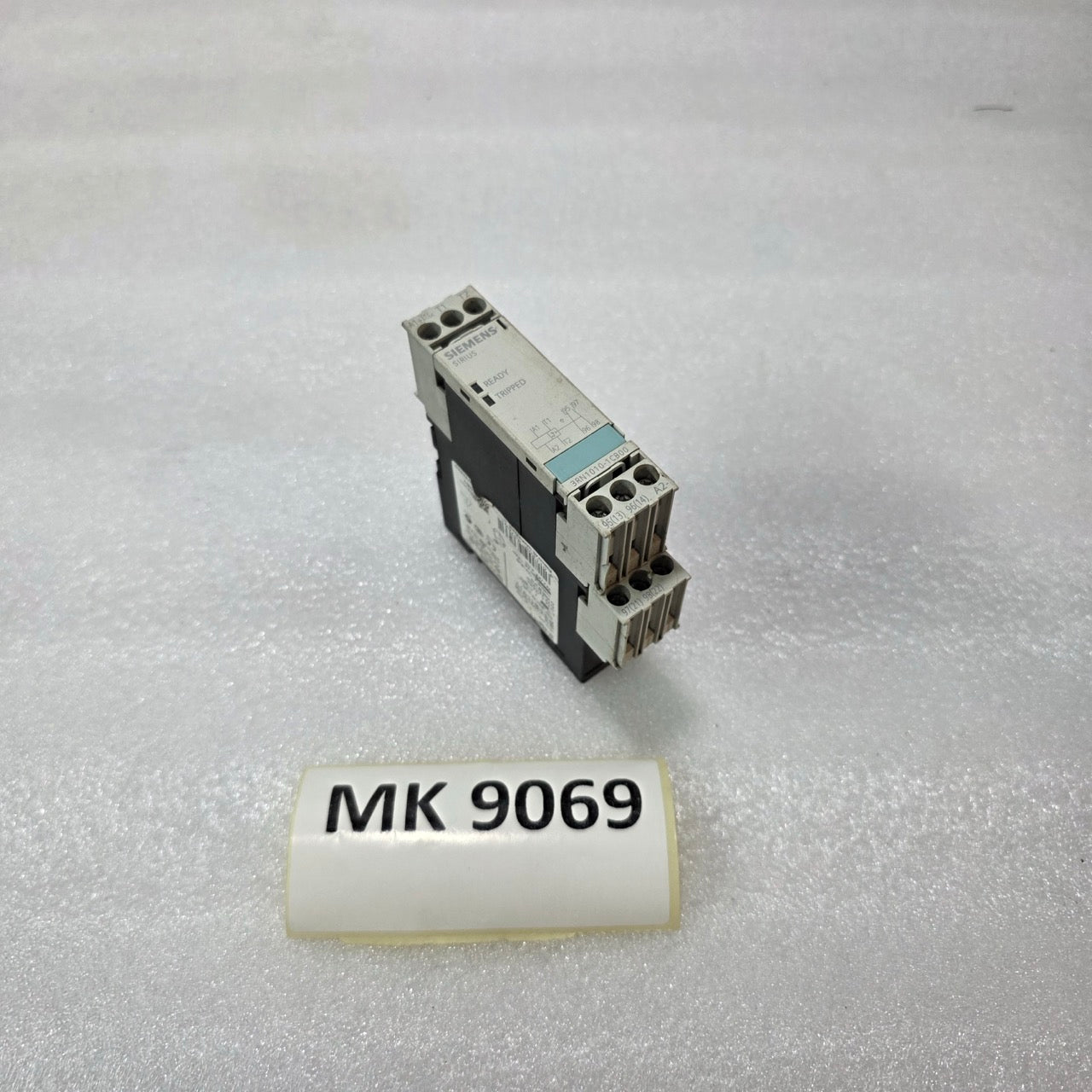 SIEMENS 3RN1010-1CB00 THERMISTOR MOTOR PROTECTION RELAY ATEX IEC/EN 60947-8 24–2
