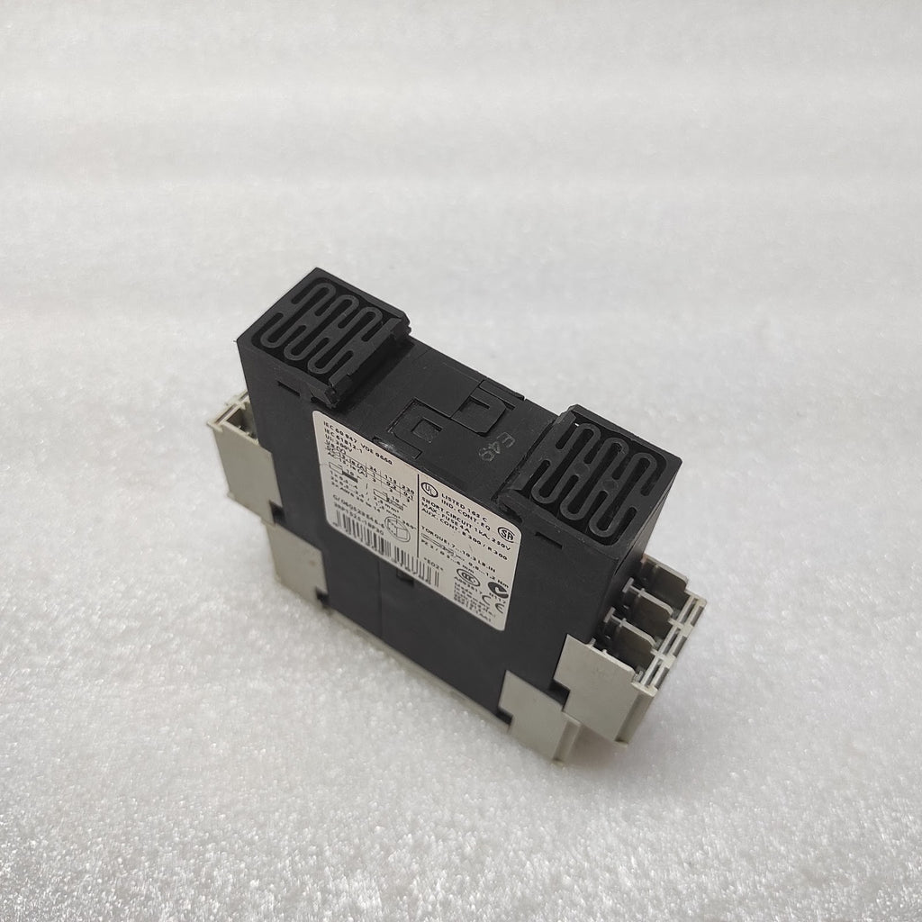 SIEMENS 3RP1525-1BP30 ON DELAY TIMER RELAY