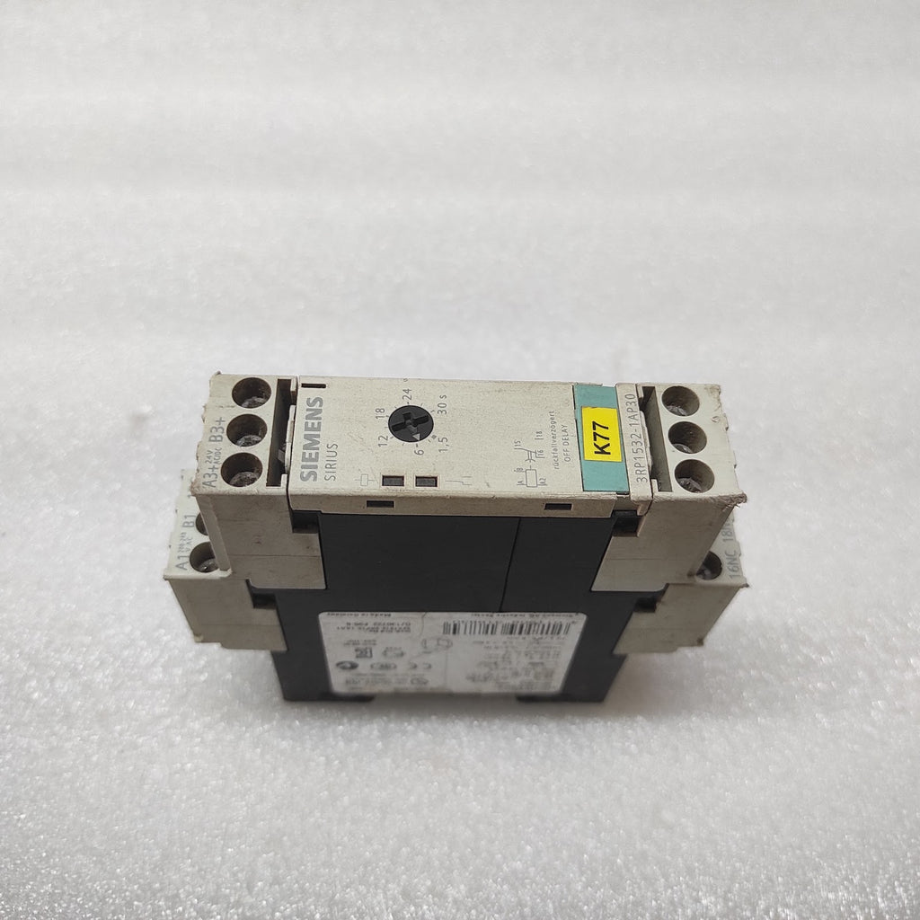 SIEMENS 3RP1532-1AP30 TIMER RELAY 24V
