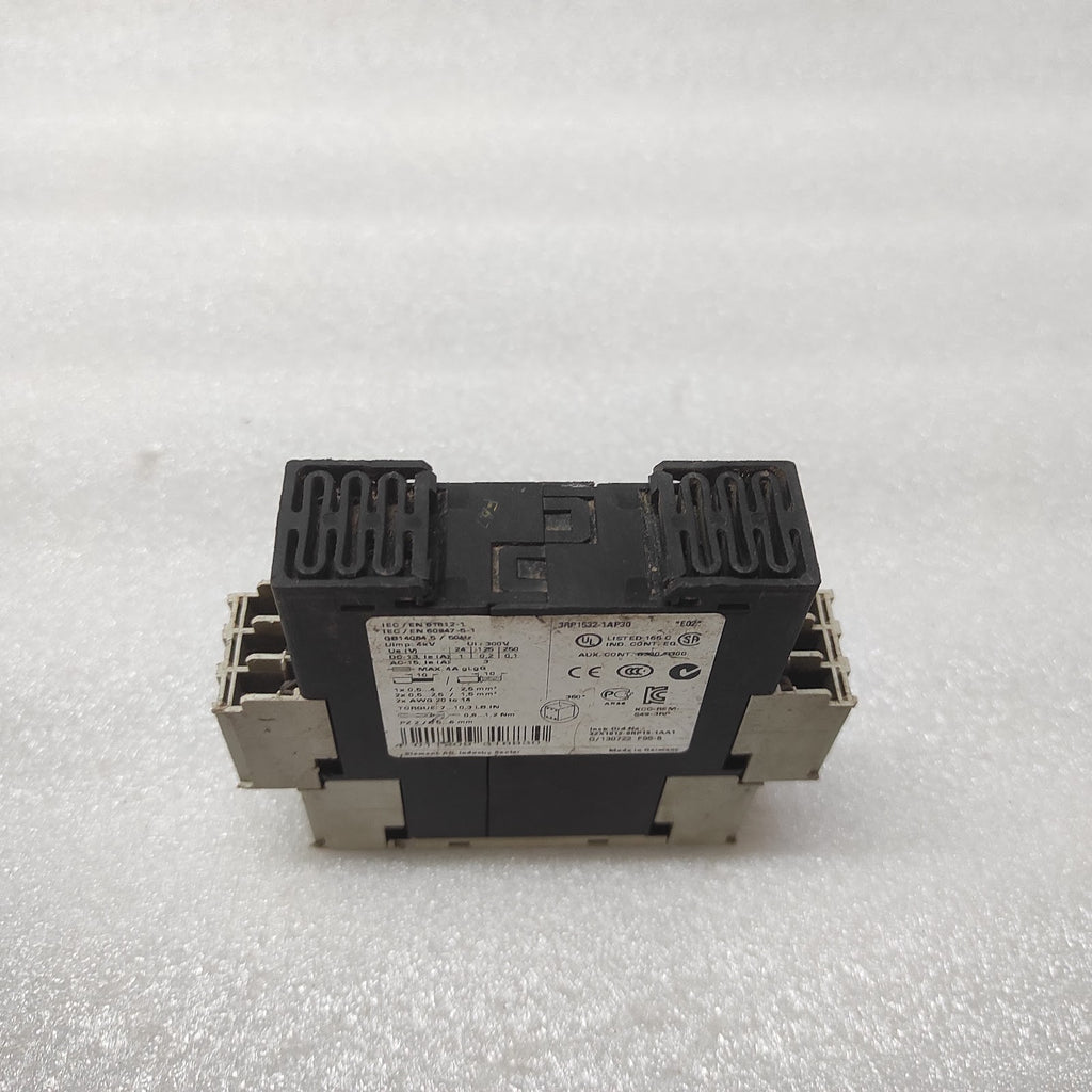 SIEMENS 3RP1532-1AP30 TIMER RELAY 24V