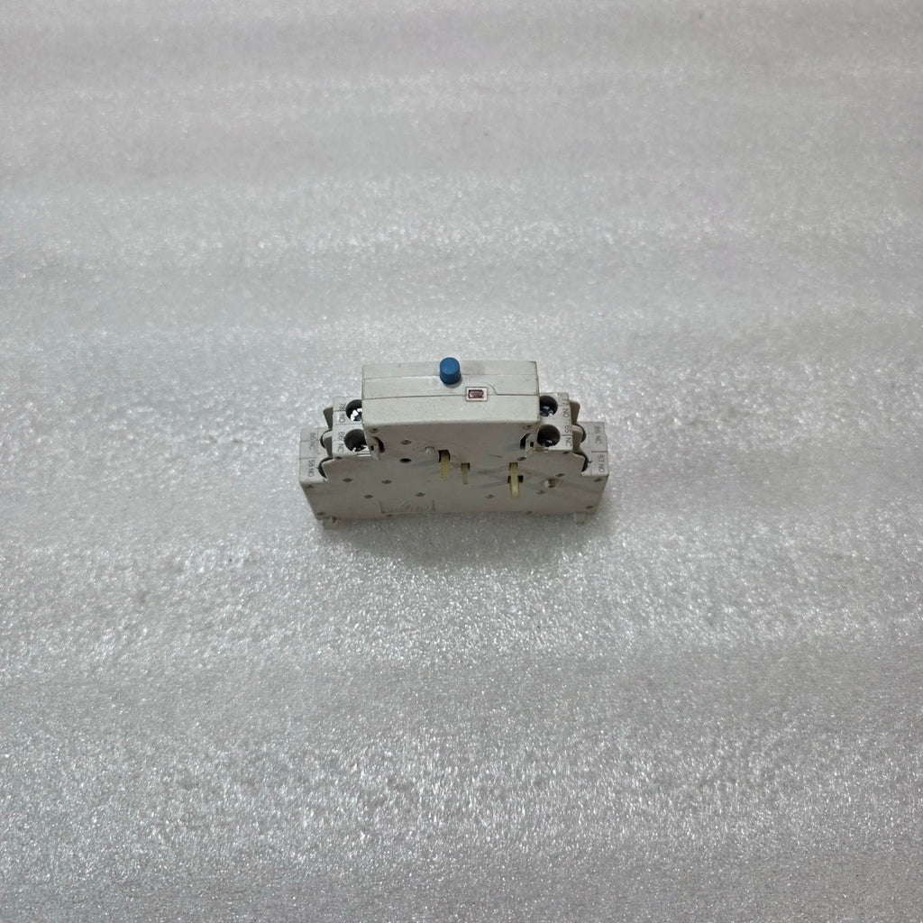 SIEMENS 3RV1921-1M AUXILIARY CONTACT BLOCK 2NO+2NC FOR 3RV1 MOTOR STARTER 690V