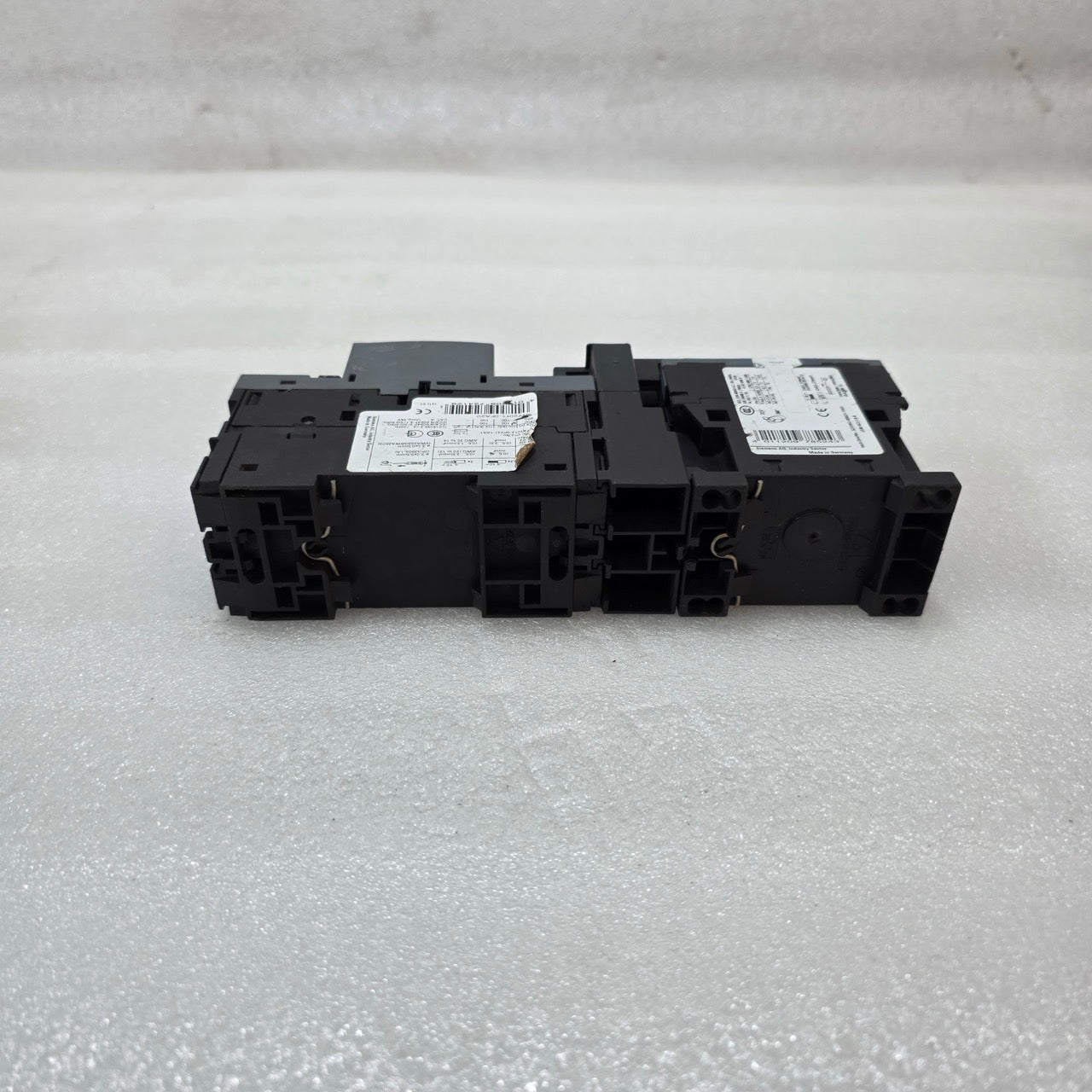 SIEMENS 3RV2011-0FA20 MOTOR PROTECTION CIRCUIT BREAKER + 3RT2015-2BB41 CONTACTOR