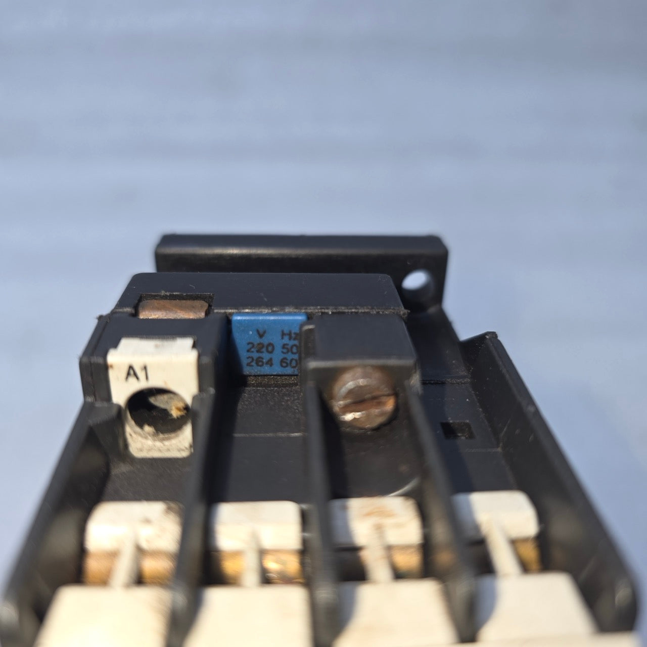 SIEMENS 3TF3010E AC CONTACTOR WITH 3UA5010 THERMAL OVERLOAD RELAY 220V 50/60HZ
