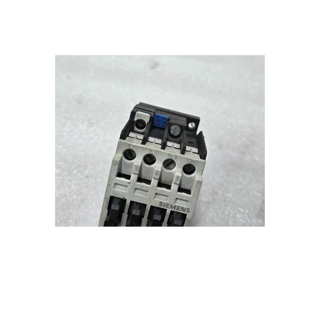 SIEMENS 3TF3110-0A 3-POLE POWER CONTACTOR 220V 50HZ / 264V 60HZ