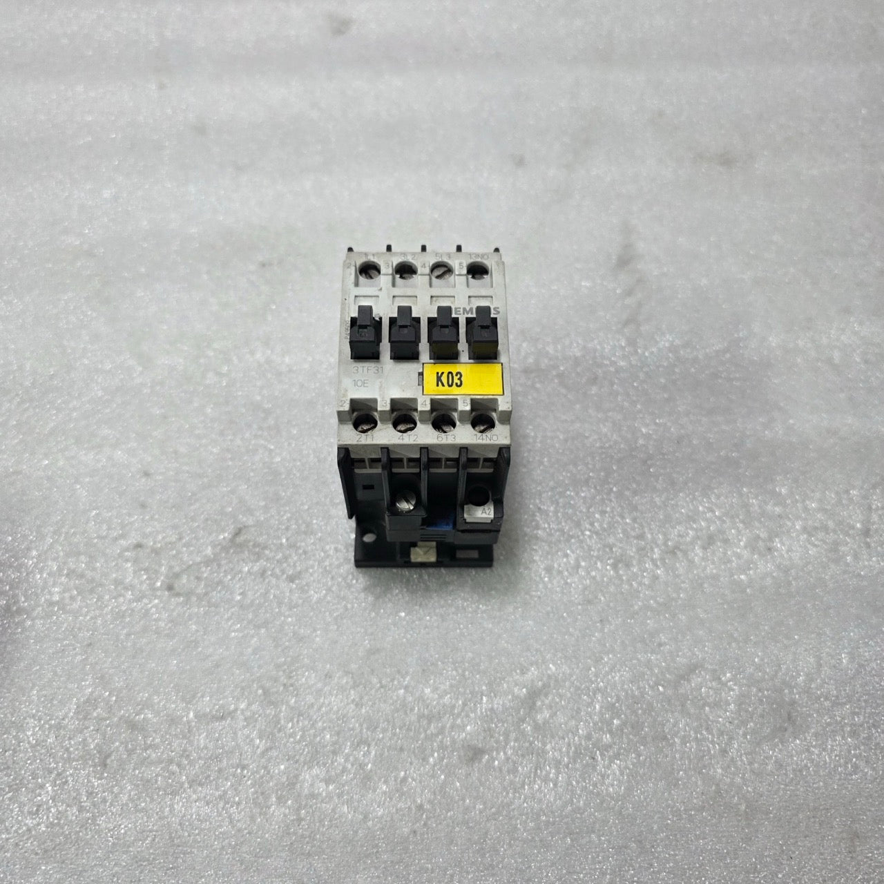 SIEMENS 3TF3110-0A 3-POLE POWER CONTACTOR 220V 50HZ / 264V 60HZ