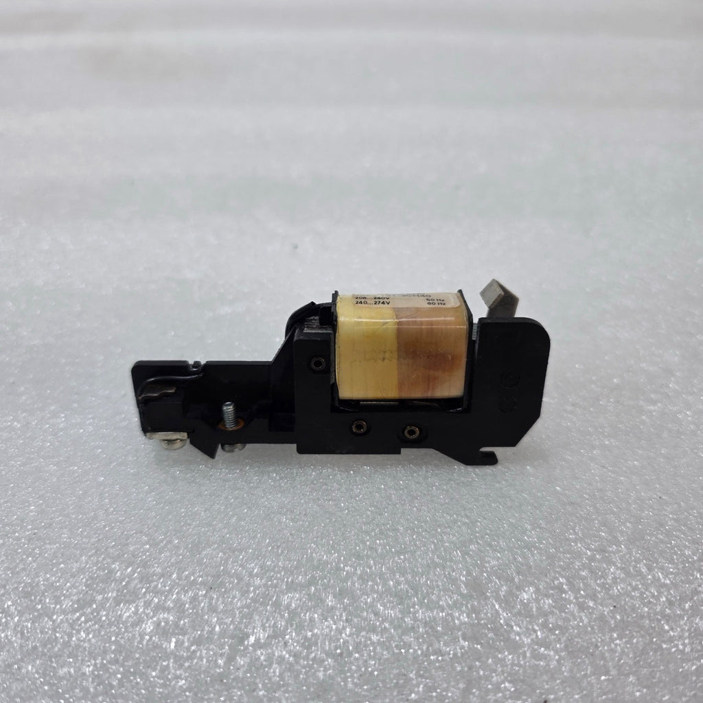 SIEMENS 3VF9 121-3CH40 SHUNT TRIP RELEASE 208–240V 50HZ / 240–274V 60HZ FOR 3VF
