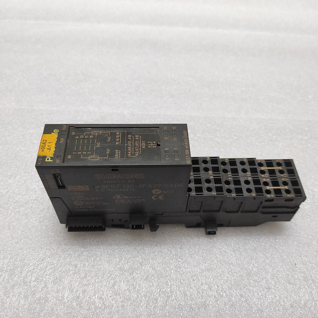 SIEMENS 6ES7 138-4FA02-0AB0 ET200S I/O MODULE 24VDC