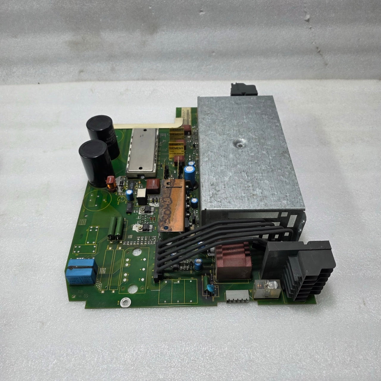 SIEMENS 6SE7016-1TA84-1HF0 SIMOVERT MASTERDRIVES DRIVE MODULE | 475.9120.00