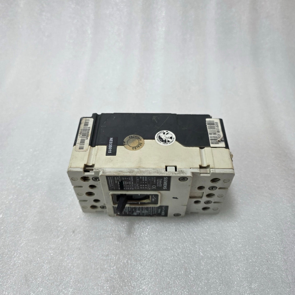 SIEMENS NEB3B015 MCCB 15A 3 POLE CIRCUIT BREAKER | FRAME-EG | 600V AC