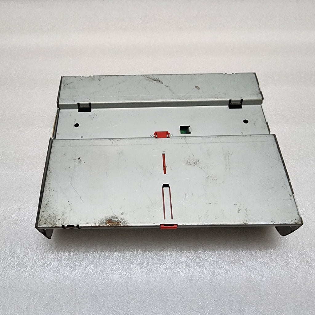 SIEMENS PXE-CRS BUILDING AUTOMATION - RUSTED